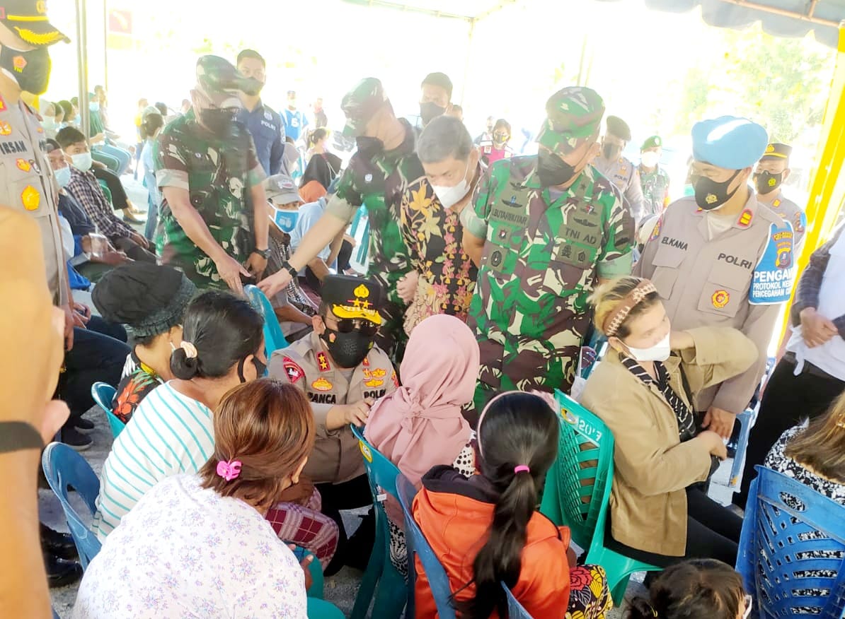 Kapolda Sumut Hadiri Kegiatan Vaksinasi Di Wilkum Polresta Deliserdang