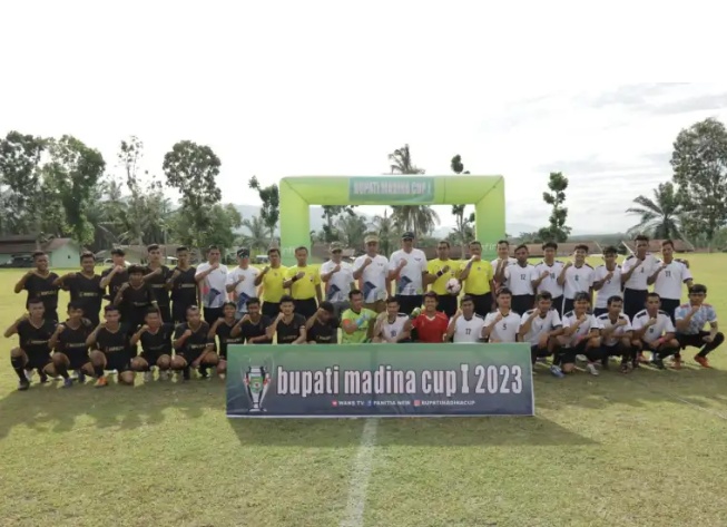 Kapolres Madina Hadiri Pembukaan Turnamen Sepak Bola Bupati CUP I