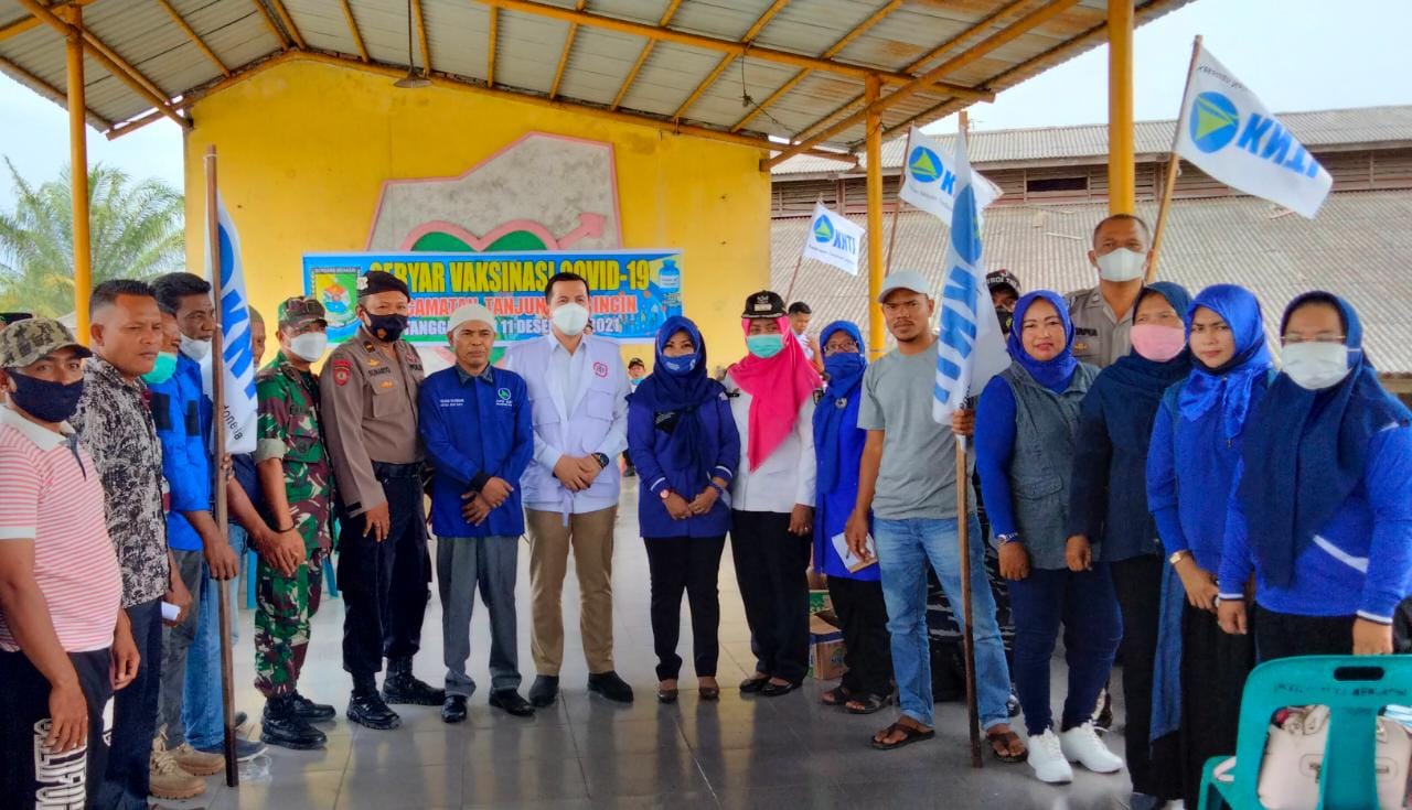 DPRD  Sergai Bersama KNTI  Gebyar  1000 Vaksinasi Massal Dosis Sinovac