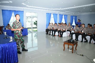 Peserta Pelatihan Bintara Polairud Kunjungi Lantamal I