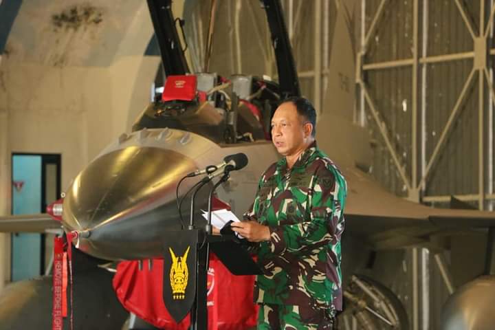 Melalui Falcon Star e-MLU, F-16  Kembali Mengudara