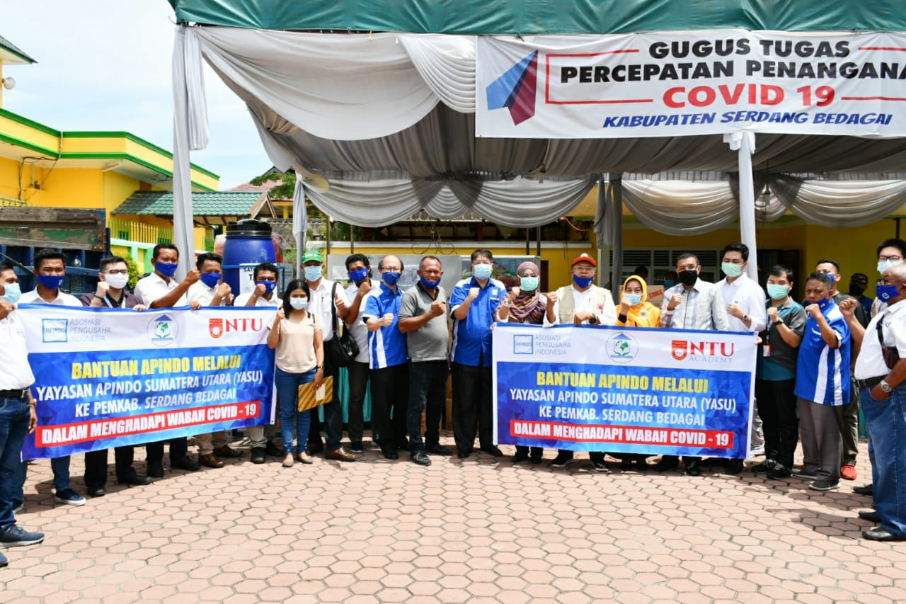 Posko Gugus Tugas Covid-19 Kabupaten Sergai Terima Bantuan Dari DPP APINDO Sumut