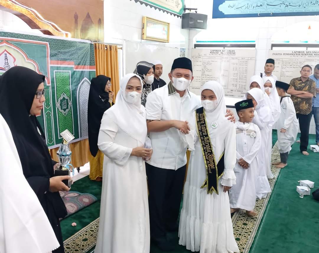 Yayasan Al Azhar melaksanakan Wisuda Tahfiz Quran 