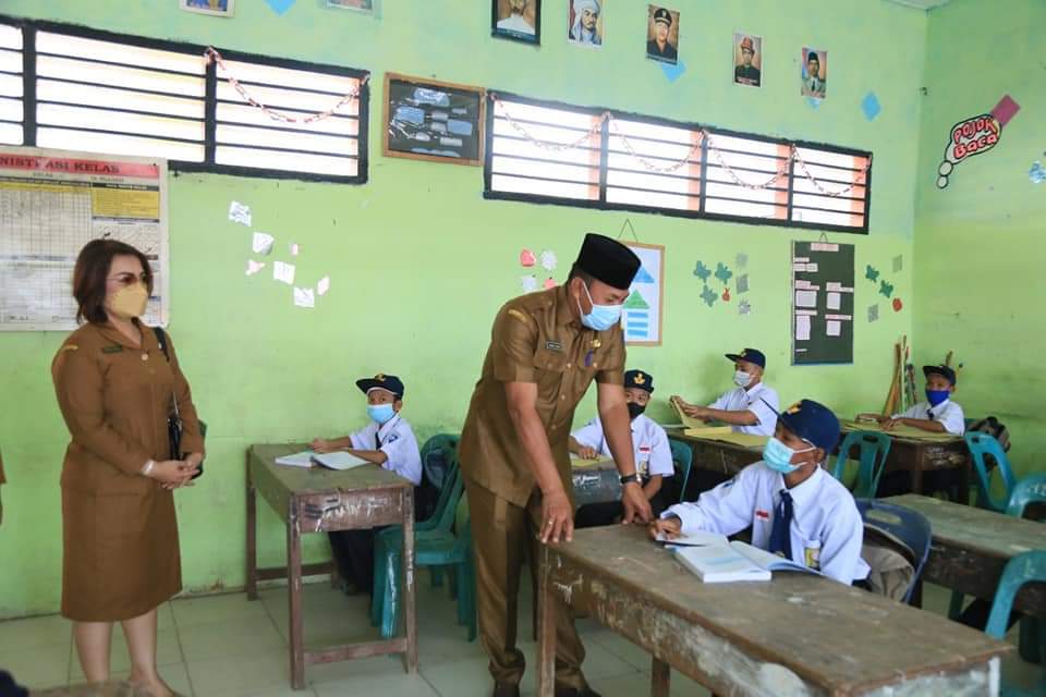 Kadis Kesehatan Labuhanbatu Pantau Sekolah yang Melakukan PTMT
