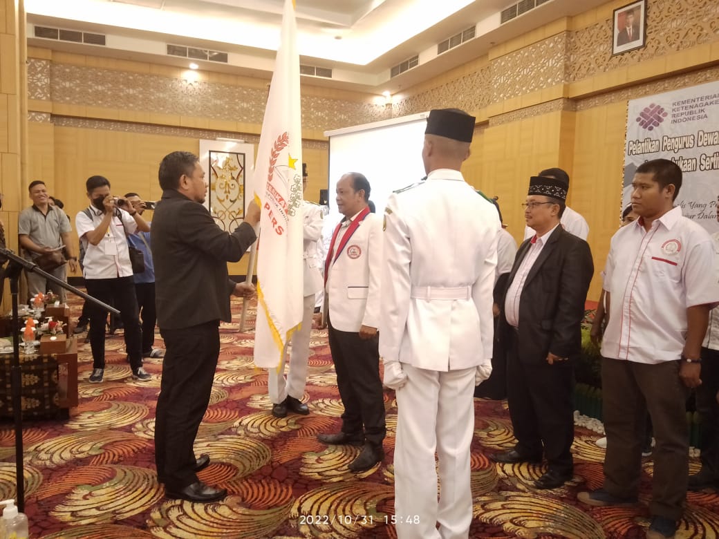 Haintje Mandagie Lantik dan Kukuhkan Kepengurusan DPD SPRI Kalteng Periode 2022-2027