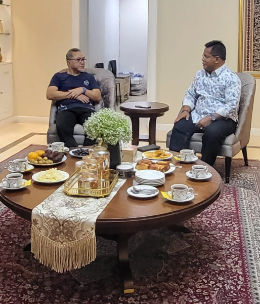 Aminullah Usman Ketemu Ketua PAN, Zulhas Minta Seluruh Caleg Saling Bersinergi