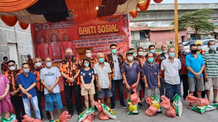 Ketua MPW PP SUMUT Kodrat Shah Berikan Bantuan Sembako dan Bakti Sosial