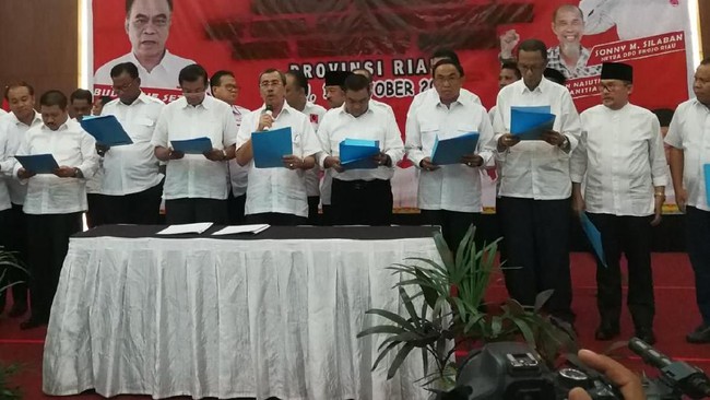 Gubernur Riau Tegur 10 Kepala Daerah yang Deklarasi Pilpres