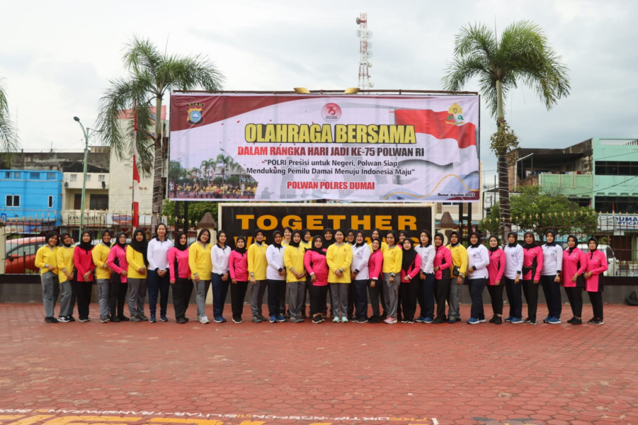 Peringati Hari Jadi Ke75, Polwan Dumai Bersama Kowal Olah Raga Bersama