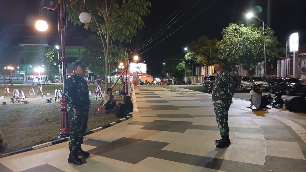 Jaga Stabilitas Wilayah, TNI Di Wonogiri Rutin Laksanakan Patroli Malam