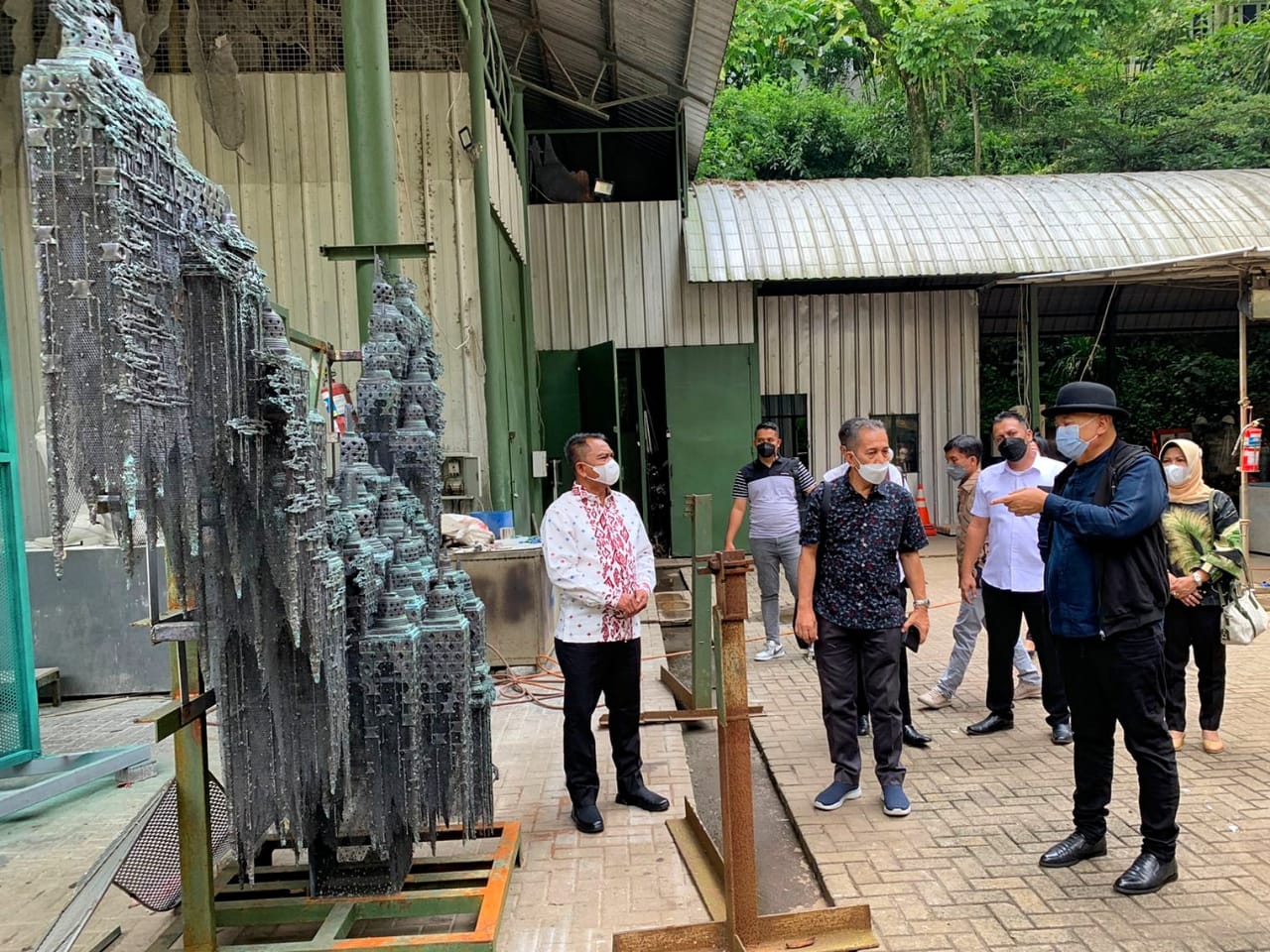 Bupati H.Darma Wijaya Gaet Seniman Nasional 