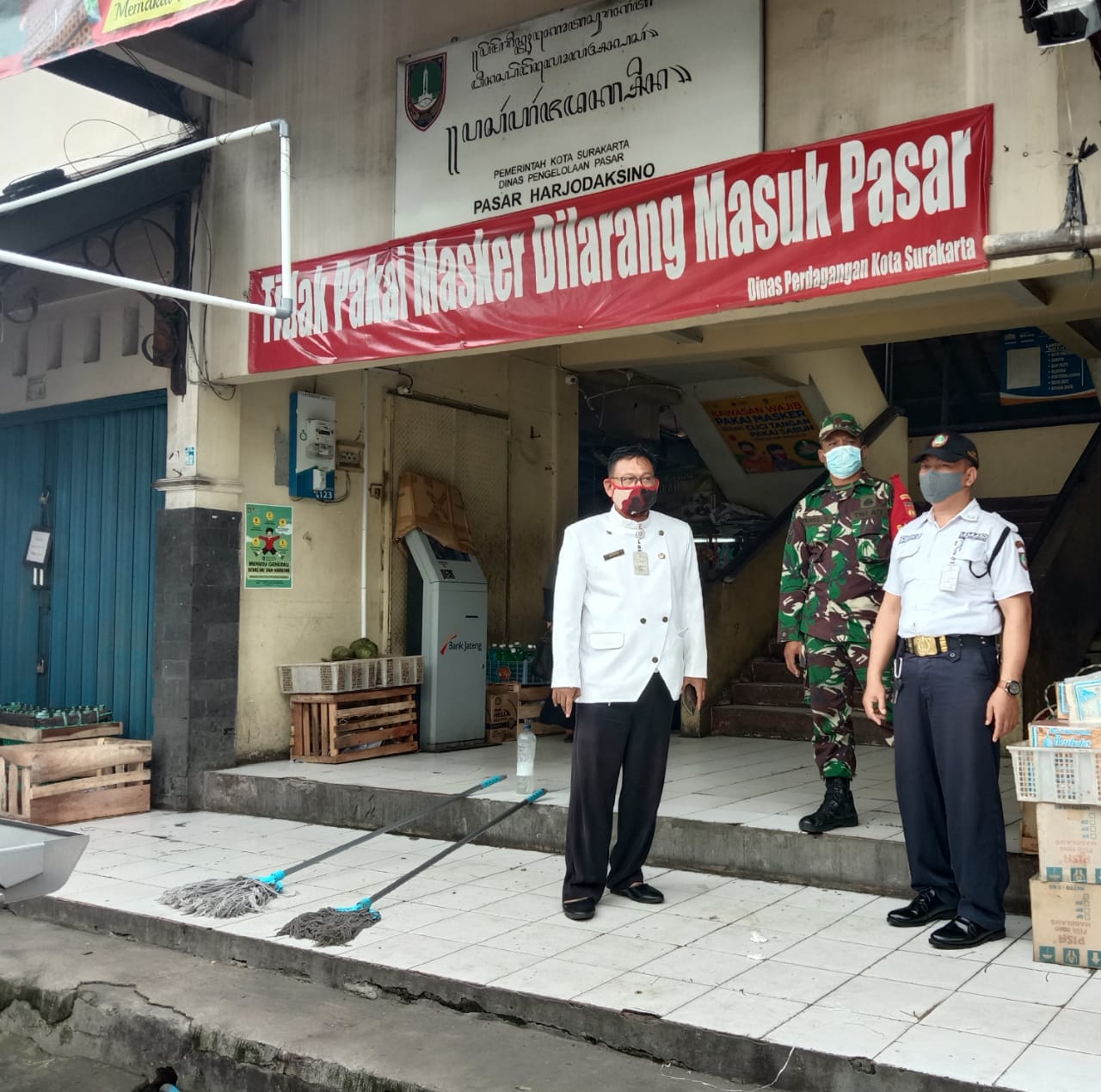 Pasar Harjodaksino Jadi Sasaran Edukasi Penerapan PPKM