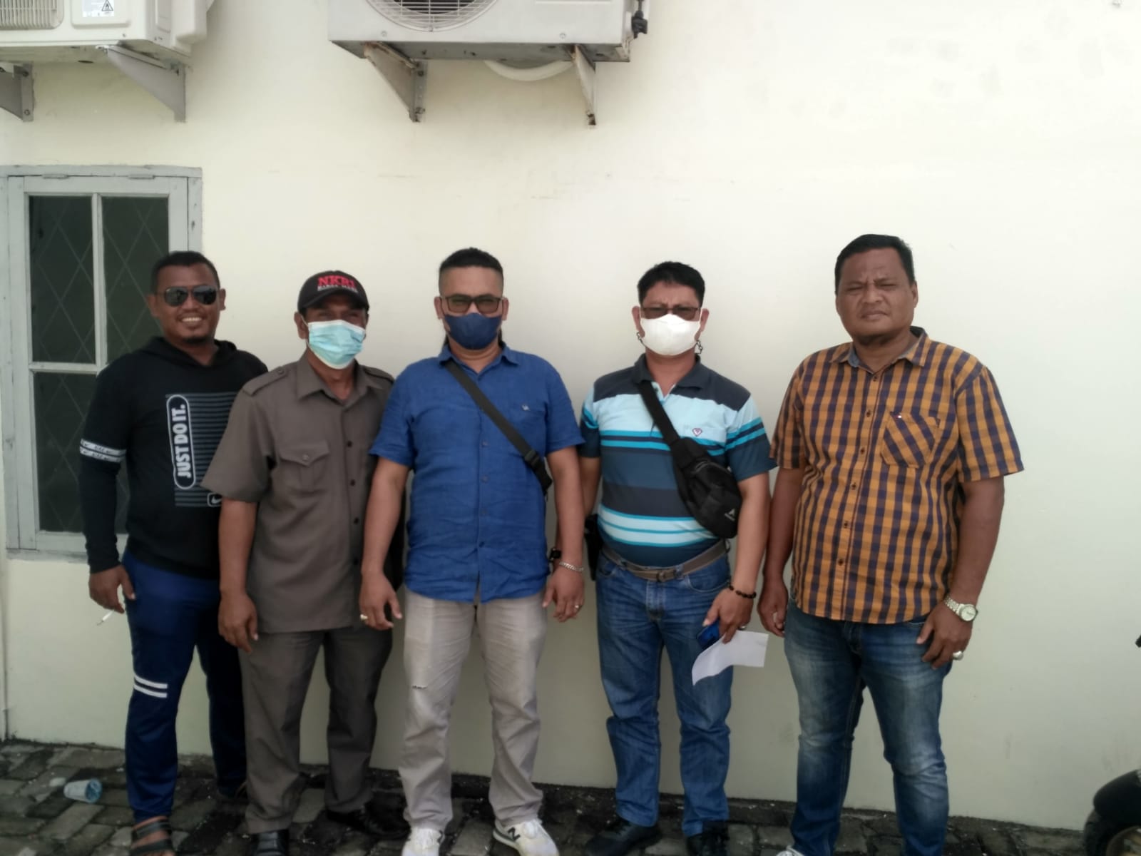 Buruh Bongkar Muat Di Pelabuhan Belawan Diatur Peraturan Dan Undang Undang Bukan Asal-Asalan.