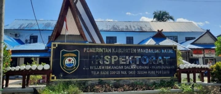 Dikonfirmasi Soal Temuan LHP BPK Rp.1,5 M, Kepala Inspektorat Madina Blokir Kontak Wartawan