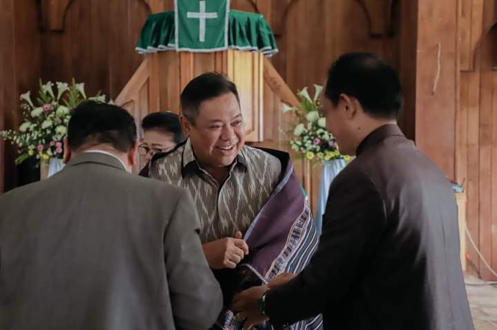 HKBP Immanuel Kalang Simbara Terima Sertifikat Tanah, Bupati Eddy Berutu: Ini Komitmen Wujudkan Dair