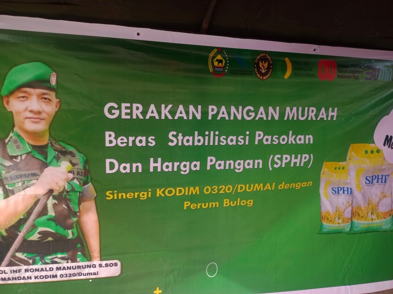 Dandim 0320/Dumai Melaksanakan Kegiatan Bazar Murah Berkolaborasi Dengan Perum Bulog Dumai