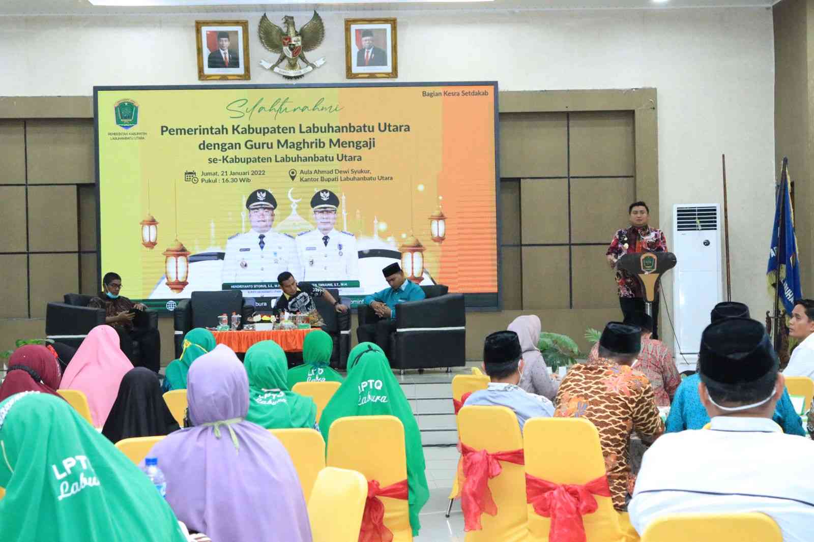 Pemkab Labura menggelar Silaturahmi dengan Guru Maghrib mengaji.