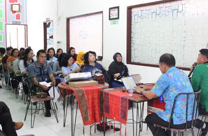 Kejar Target Capaian, Kadis Dukcapil Pimpin Rapat Staf TPDK Se – Dairi