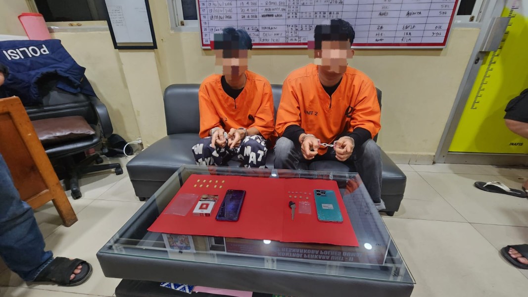 Polres Dumai Gulung Dua Pengedar Ekstasi di Bukit Batrem, 20 Butir Pil Haram Disita