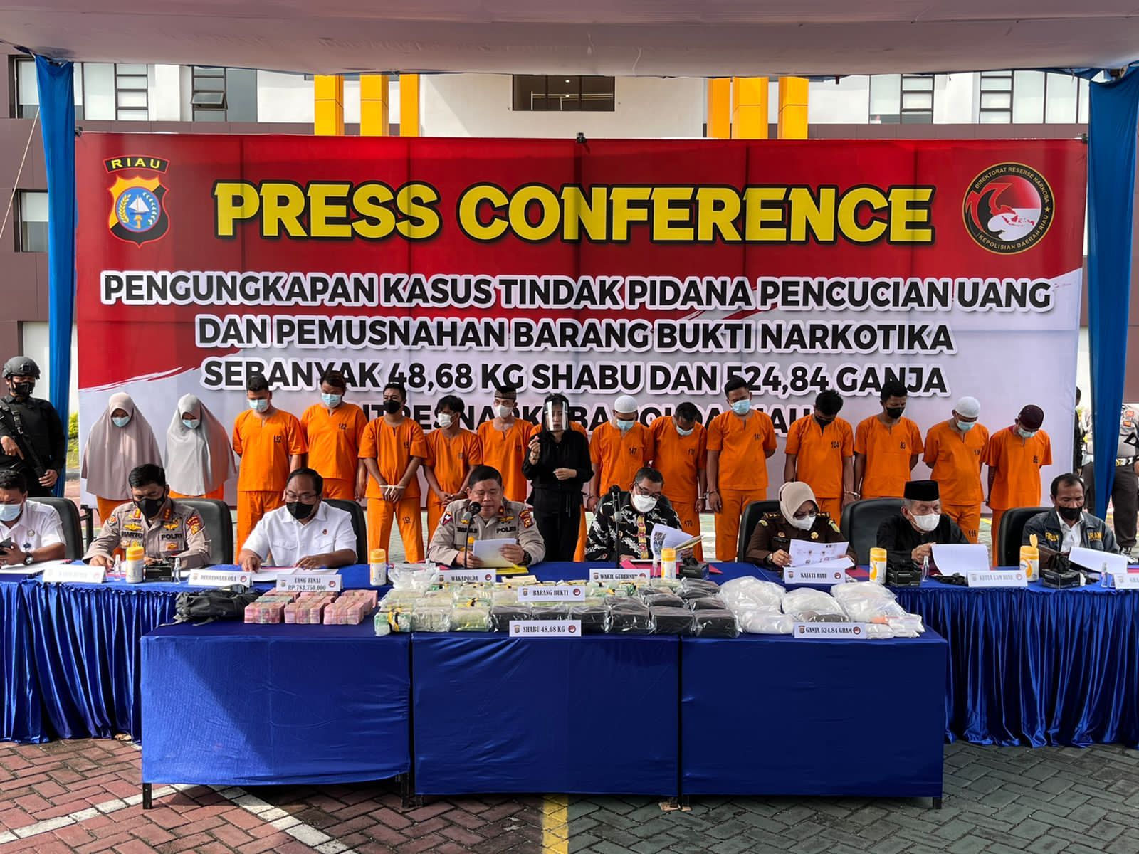 Sempat Melarikan Diri,Otak Pelaku TPPU Pengedar Narkoba Dibekuk Polda Riau Berikut BB