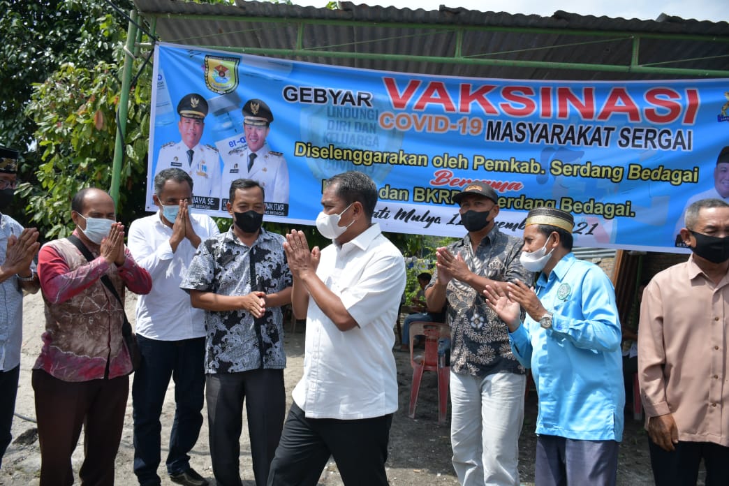 Bupati Sergai Tinjau Vaksinasi di Pegajahan 