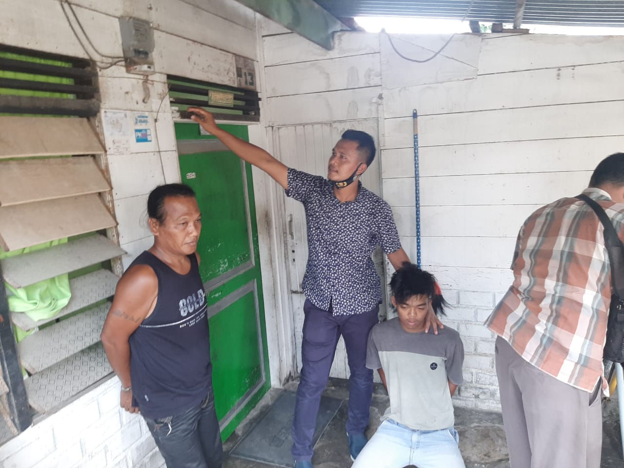 Tekab Polsek Dolok Masihul  Sergap 2 Pria Transaksi Sabu