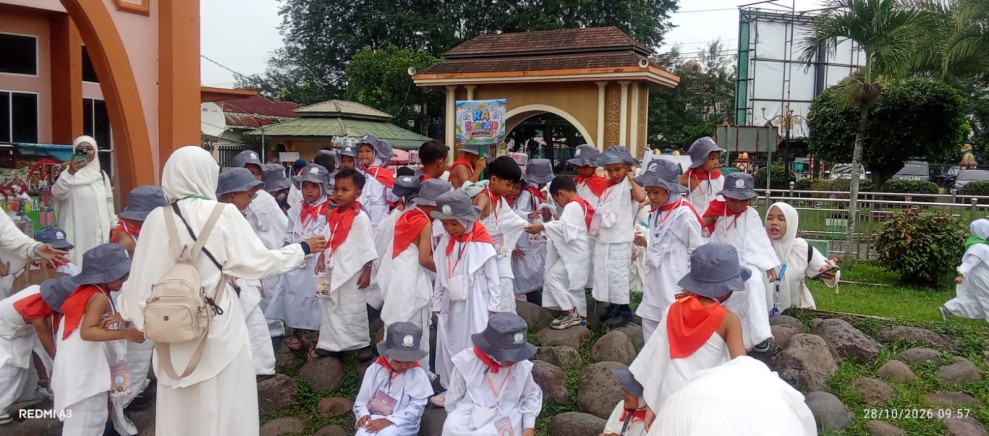 Tanamkan Nilai Religius Sejak Dini, RA Bunayya Marelan Ikuti Peragaan Manasik Haji PAUD se-Kota Medan