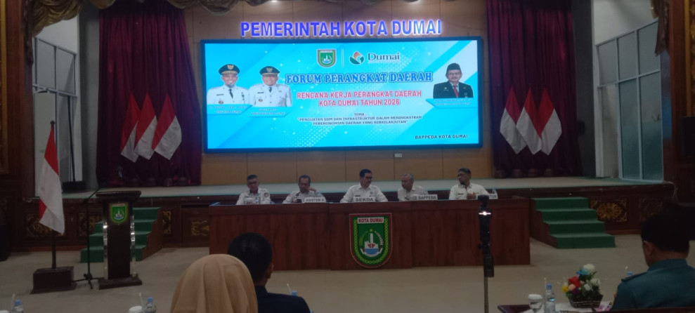 Sekda Menghadiri Sekaligus Membuka Forum Perangkat Daerah kota Dumai.