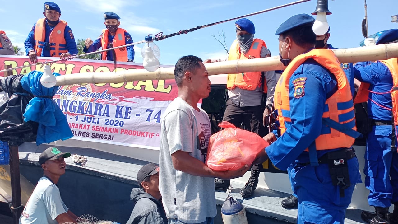 Sambut Hari Bhayangkara Ke-74, Sat Pol Air Polres Sergai  Bakti Sosial 