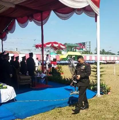 Aksi Potret Kasat Lantas Polres Sergai menjadi Sorotan Peserta Upacara Bendera Kemerdekaan RI 2019