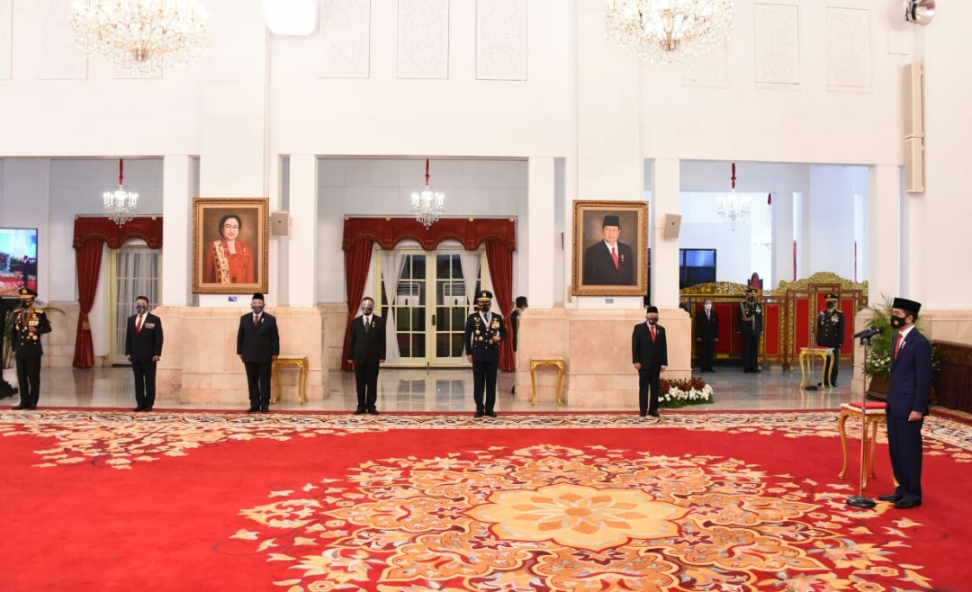 Presiden Joko Widodo Pimpin Upacara HUT Ke-75 TNI Di Istana Negara