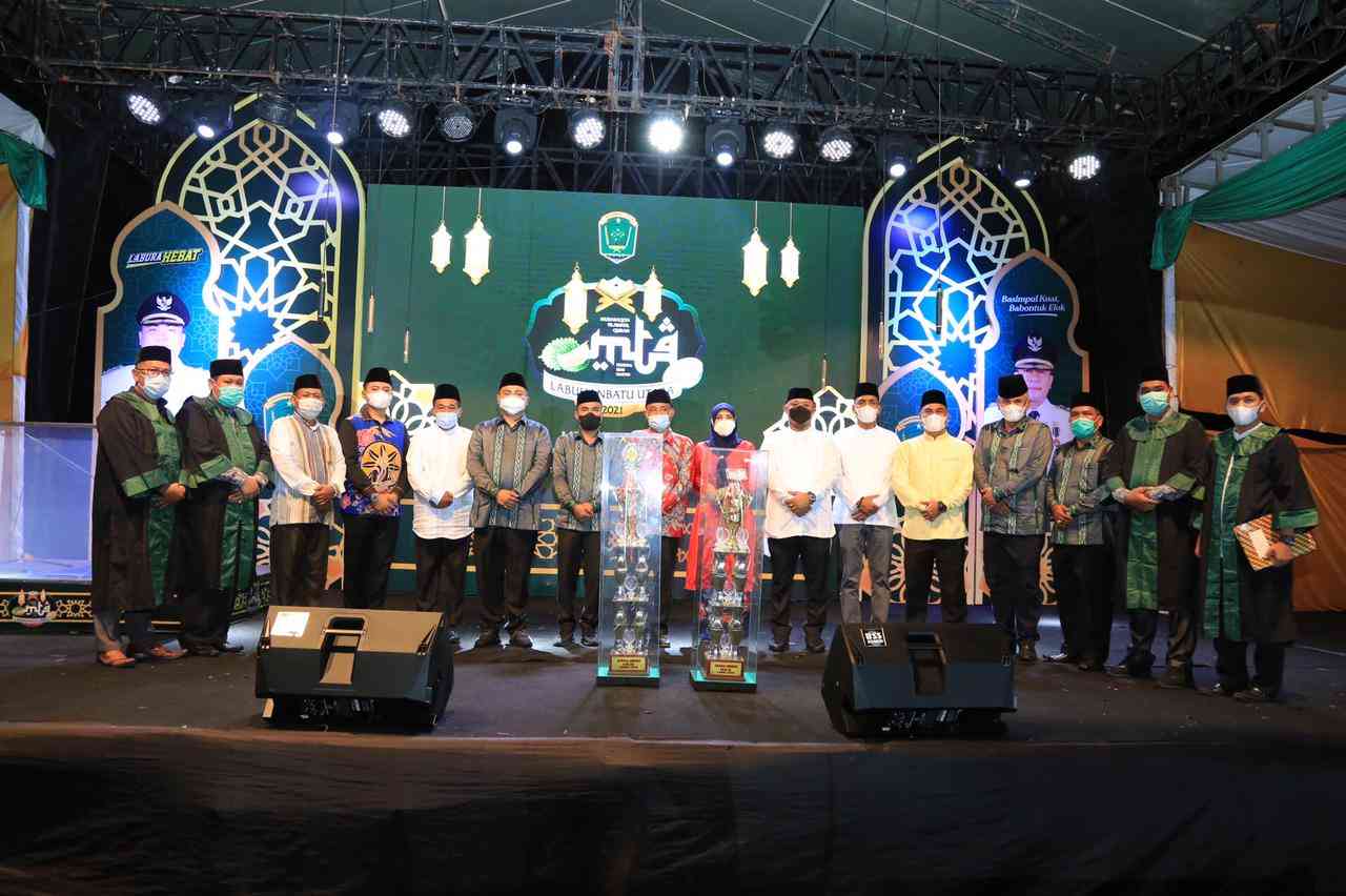 10 Pemenang Utama MTQ dan FSQ Pemkab Labura berikan hadiah Ibadah Umroh