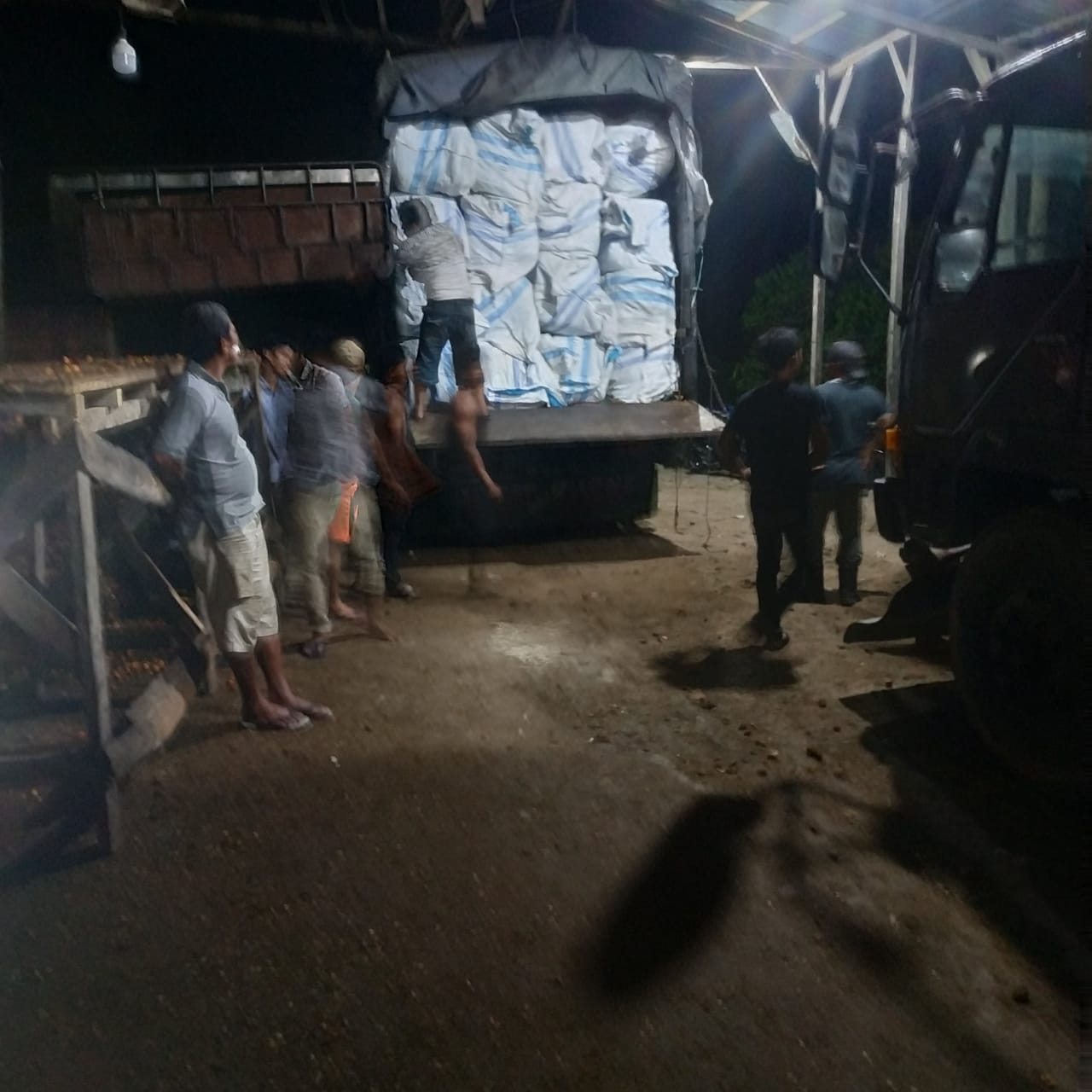 Penyelundupan 50 Ton Pakaian Bekas Diduga dari Malaysia Digagalkan Polairud Polres Labuhanbatu