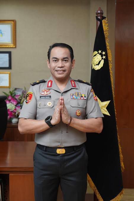 Polri Angkat Bicara Soal Pengacara Brigadir J Tak Diizinkan Ikuti ...