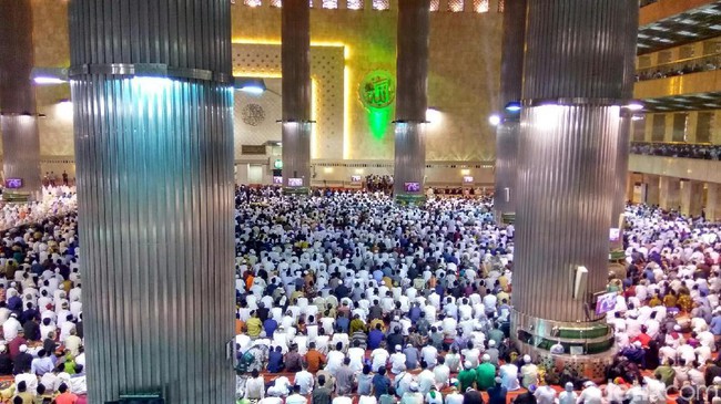 Khotbah di Istiqlal, Aa Gym Bicara soal Orang 'Jatuh' karena Lisan