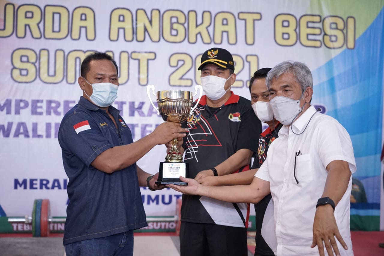 Walikota Tebing-Tinggi Buka Kejurda Angkat Besi Sumut Piala Walikota 2021