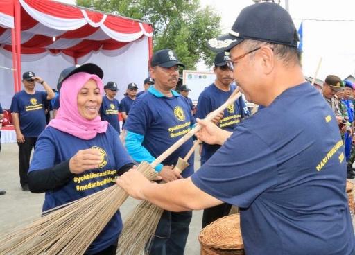Komitmen Bersama Belawan Bebas Sampah,Plt Wali Kota Medan Gelar Besih Bersih