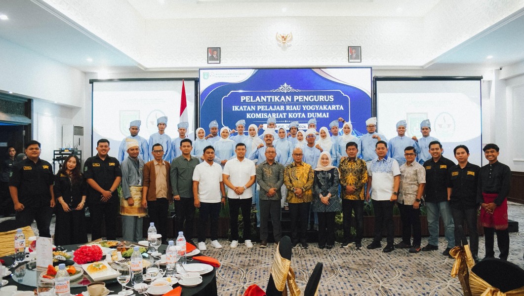 Sekretaris Daerah Kota Dumai Resmi Lantik Kepengurusan IPRY Komisariat Kota Dumai Periode 2025/2026 di Yogyakarta.