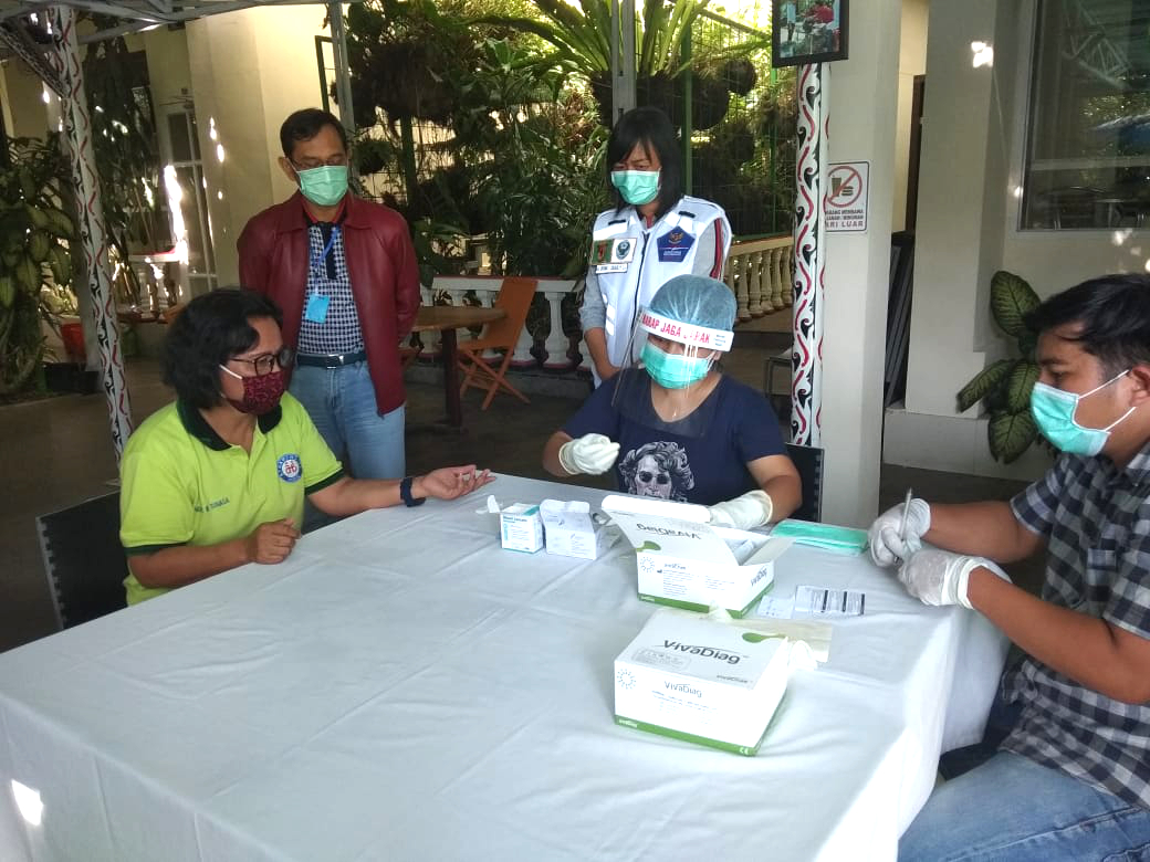 Menuju New Normal, GTPP Covid-19 Simalungun Gelar Rapid Test Karyawan Hotel di Parapat 