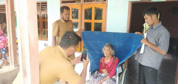 Dinas Dukcapil Dairi Berikan Layanan Rekam KTP-el Bagi 24 Warga Pegagan Julu VII Sumbul