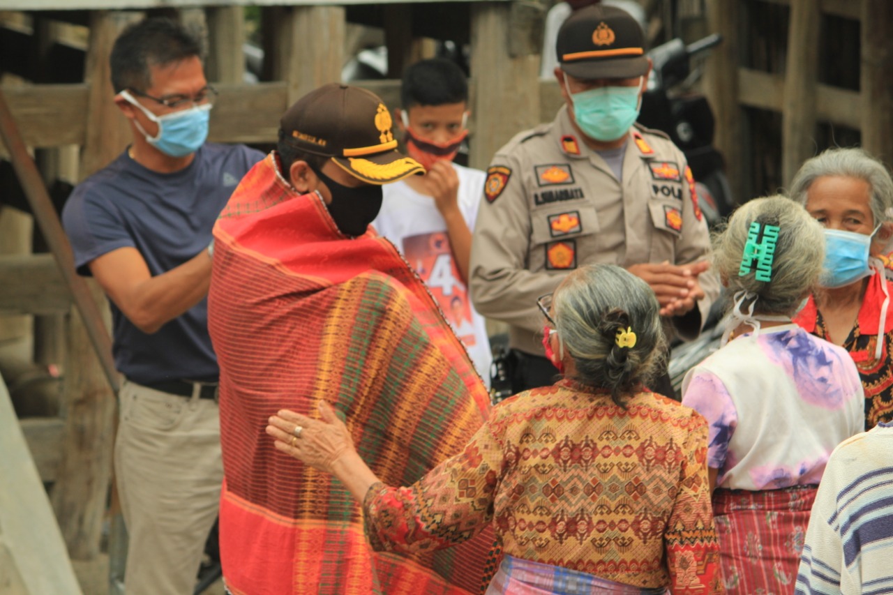 Pelopori Ketahanan Pangan di Kabupaten Samosir, Kapolres Diulosi Warga Desa Pardugul