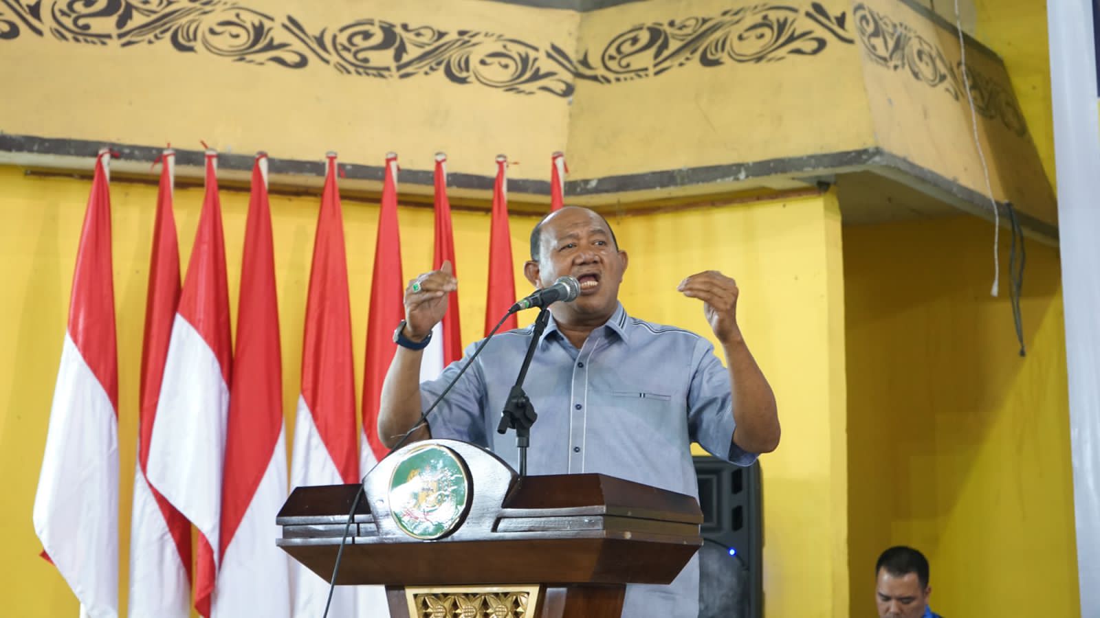 Daerahnya Dibangun Plt Bupati, Camat & Kades se-Kutambaru Berterimakasih