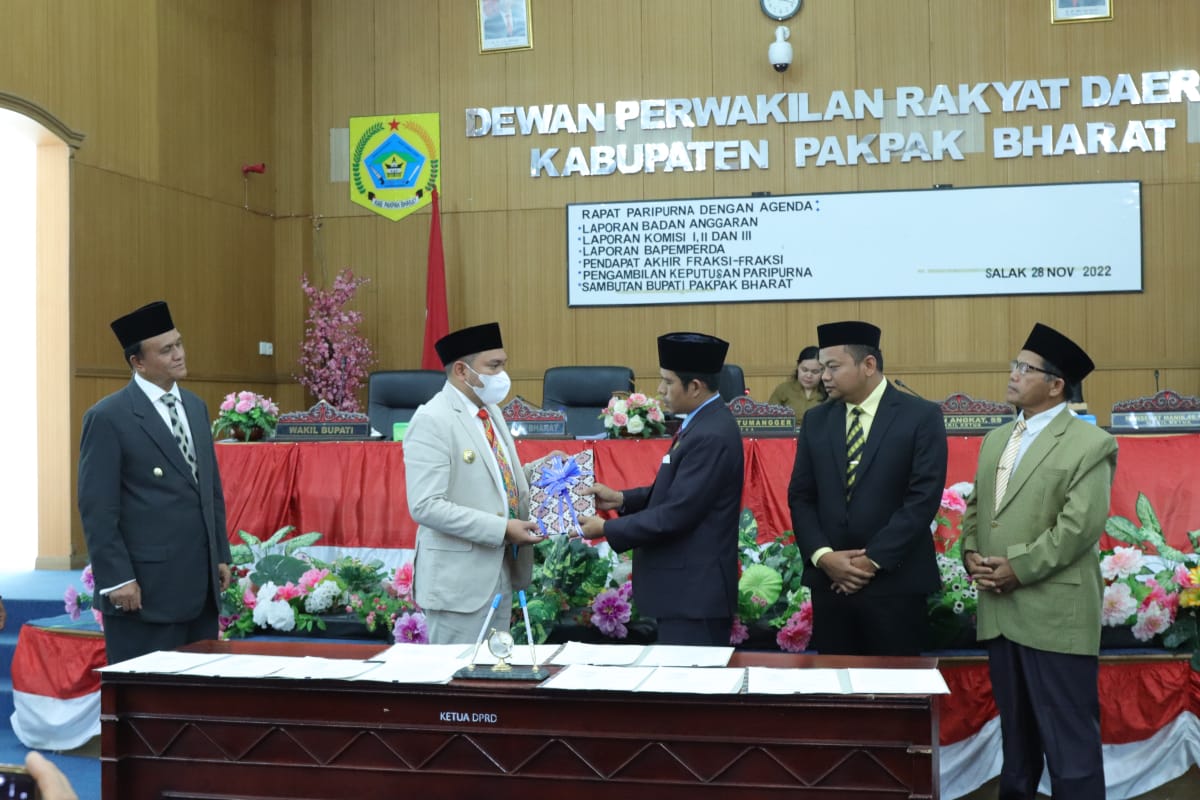 DPRD Pakpak Bharat Sahkan APBD TA 2023