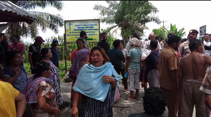 Warga Beguldah Tolak Pembangunan Posko dan Gapura yang akan Dibangun Dj Cs