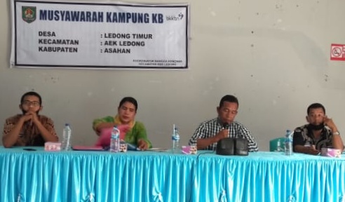 Camat Aek Ledong Pimpin Rapat Pokja Kampung KB Di Desa Ledong Timur