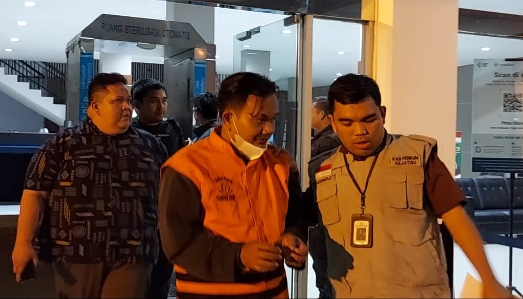 Tim Tabur Kejatisu Amankan DPO Terpidana Kasus Korupsi Pembangunan Jalan Porsea Direktur PT  BTB