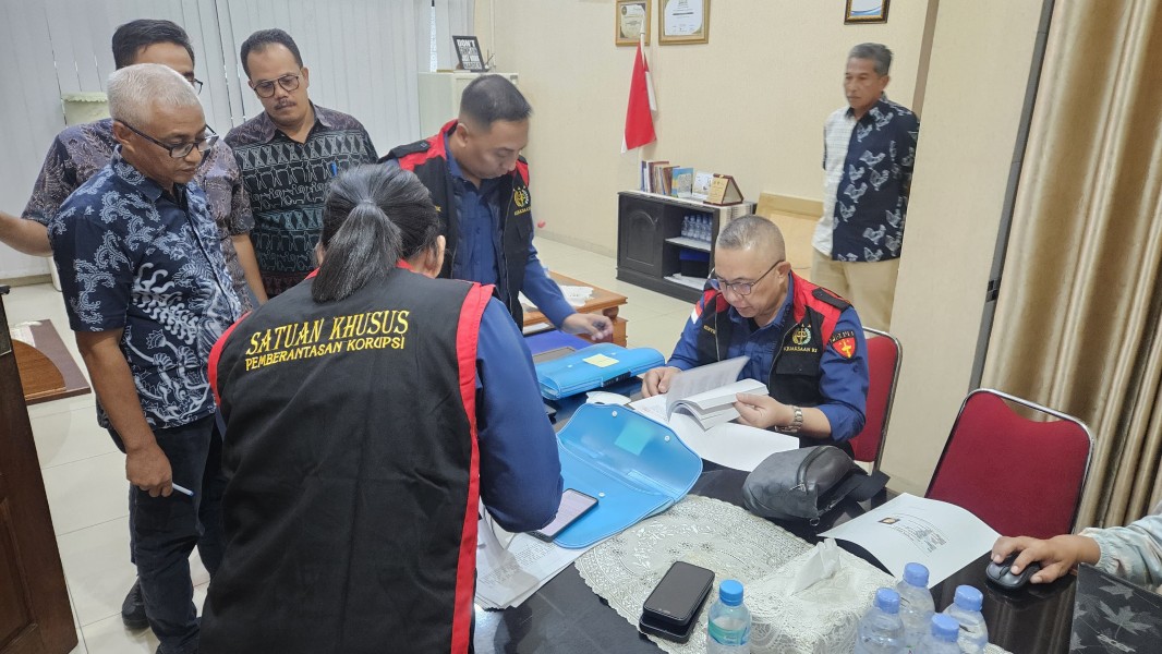 Penyidik Kejaksaan Tinggi Sumatera Utara Geledah Kantor PTPN 1 dan 5 Lokasi Lainnya