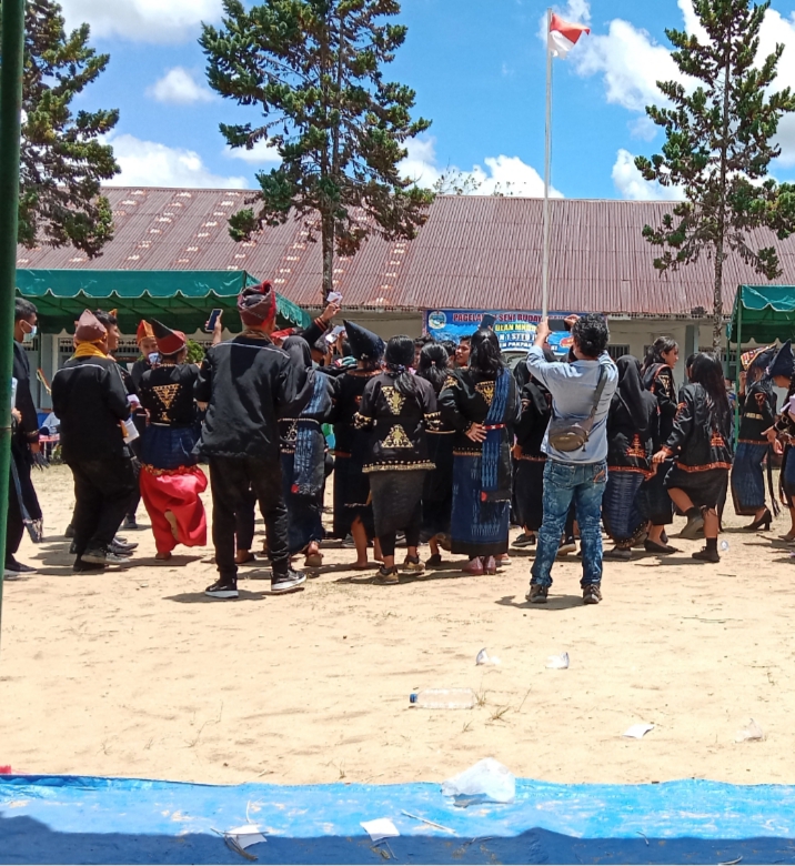 SMA N 1 STTU Julu Adakan Pagelaran Seni Budaya Pakpak