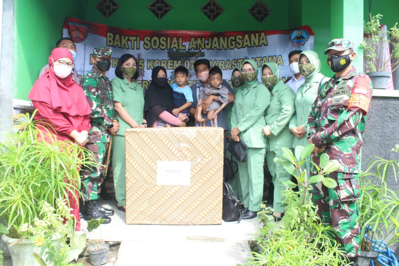 Peringati HUT ke 55 Korem 074/Warastratama dan HUT ke 75 Persit Kartika Chandra Kirana