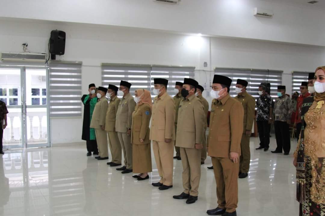 Bupati Labuhanbatu Mengambil Sumpah Jabatan Pimpinan Tinggi Pratama di Lingkungan Pemkab Labuhanbatu